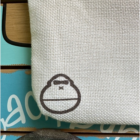 Sun Bum Good Vibes Pouch 🐒 5 Items for $25 - Picture 3 of 6